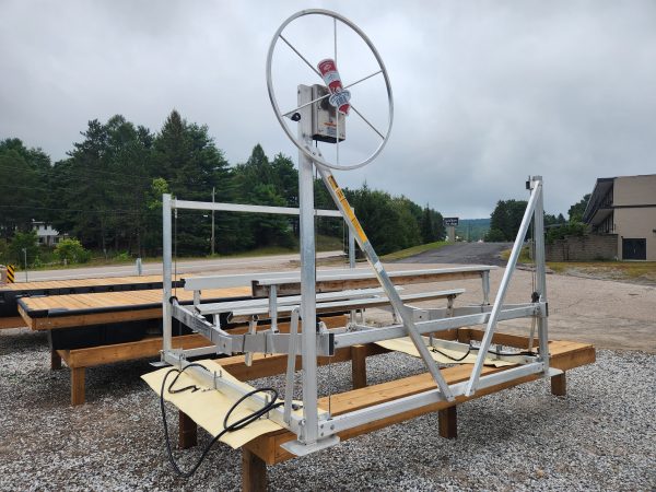 LOT - LIFT